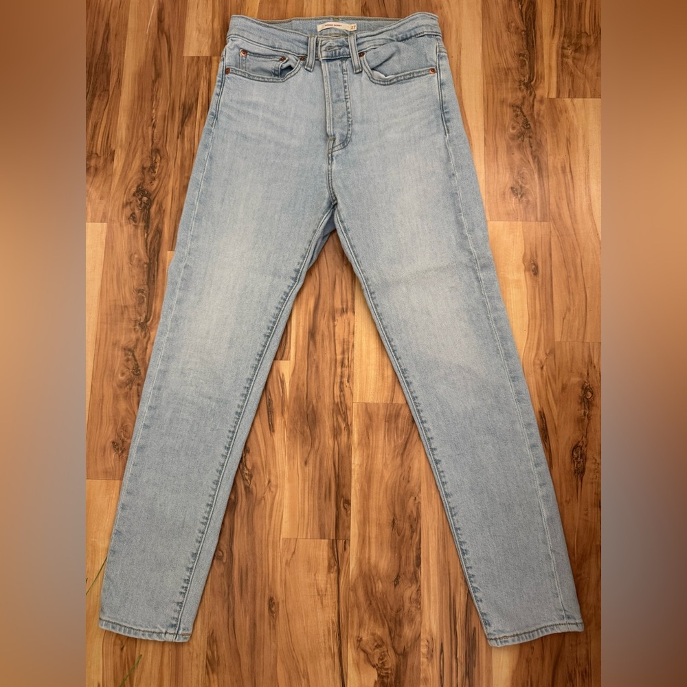 Levi’s Skinny Wedgie Jeans